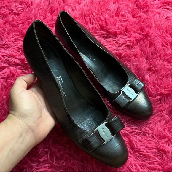 Salvatore Ferragamo Shoes - Ferragamo Vara Ballet Pumps